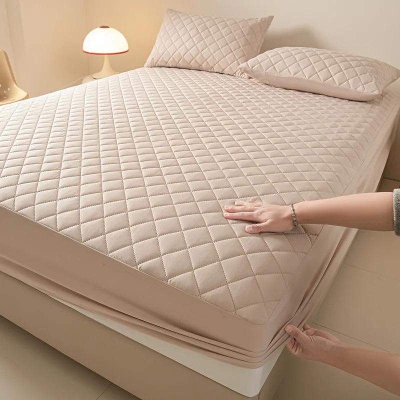 Waterproof Mattress Protector  Solid Color Breathable Mattress Cover  Soft and Comfortable Bedding   Small Square Pattern
