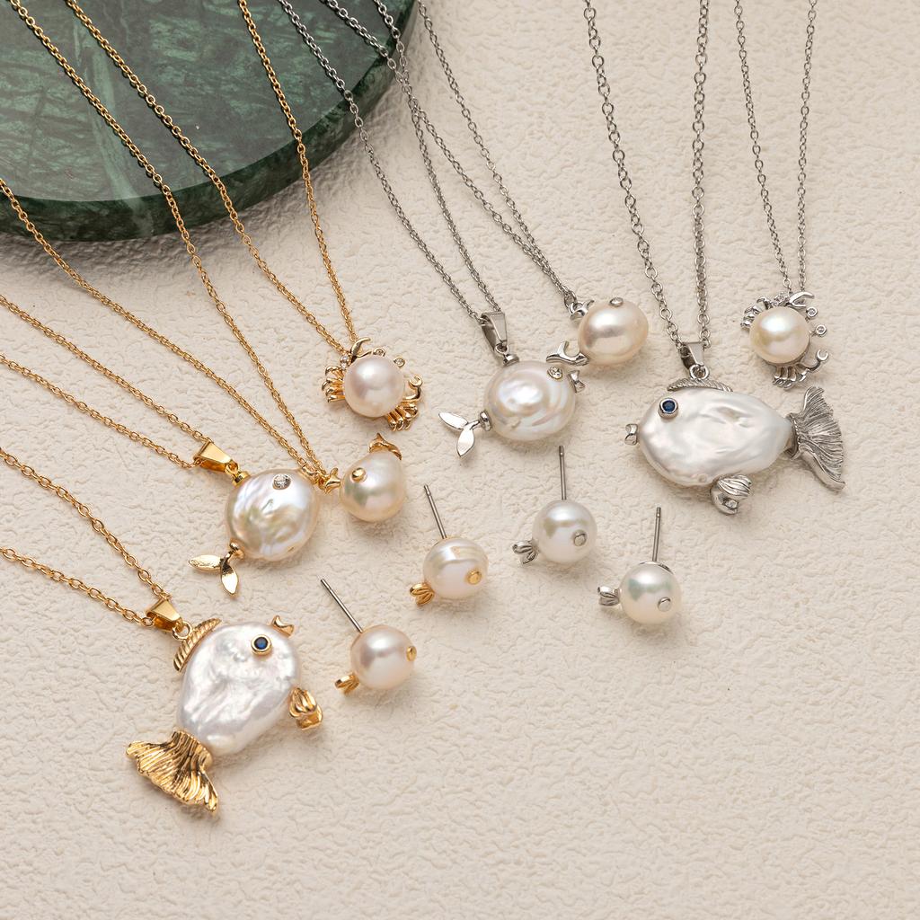 Baroque Whale Necklace, Alien Pearl, Marine Life Pendant, Clavicle Chain, Small Fish, Gold Plated, Color Preserved