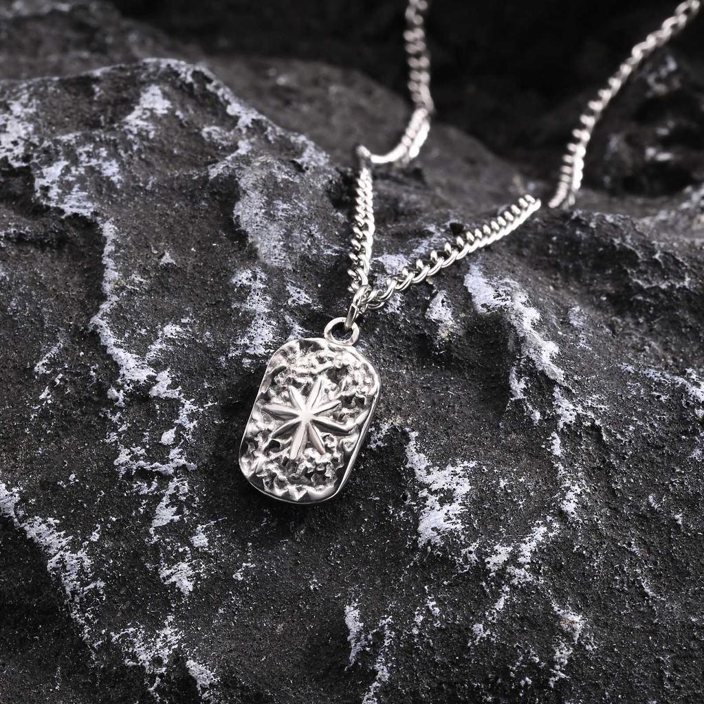 Erkek Künye Kolye, Şık Dövülmüş Paslanmaz Çelik Sekiz Köşe Yıldız Uçlu Kolye, Onun İçin Doğum Günü Partisi Hediyeleri