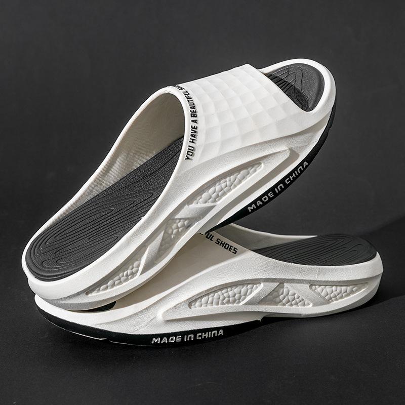 Men Summer Slippers Thick Sole 2024 New Arrival Super Soft Indoor Outdoor Non-Slip Slides Boys Girls Sandals Beach Slippers Men