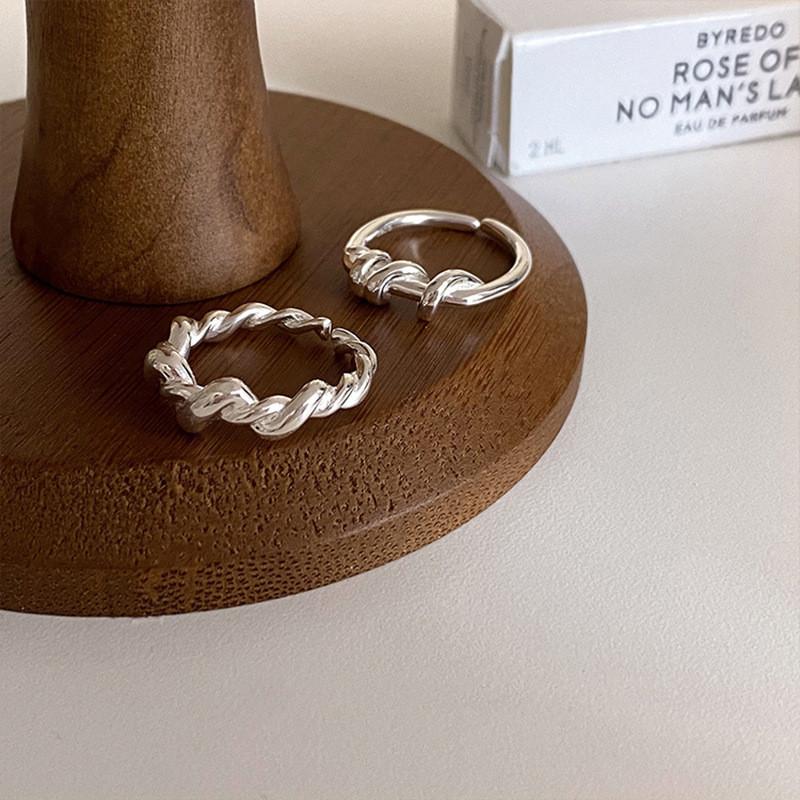 Elegant Geometric Copper Ring For Women 2023 Fashionable Design Perfect For Casual And Looks Formal