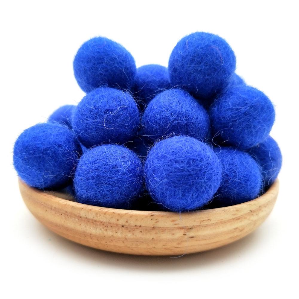 Barevné 2cm vlněné bambulky na vánoční ozdoby a DIY plstění jehlou