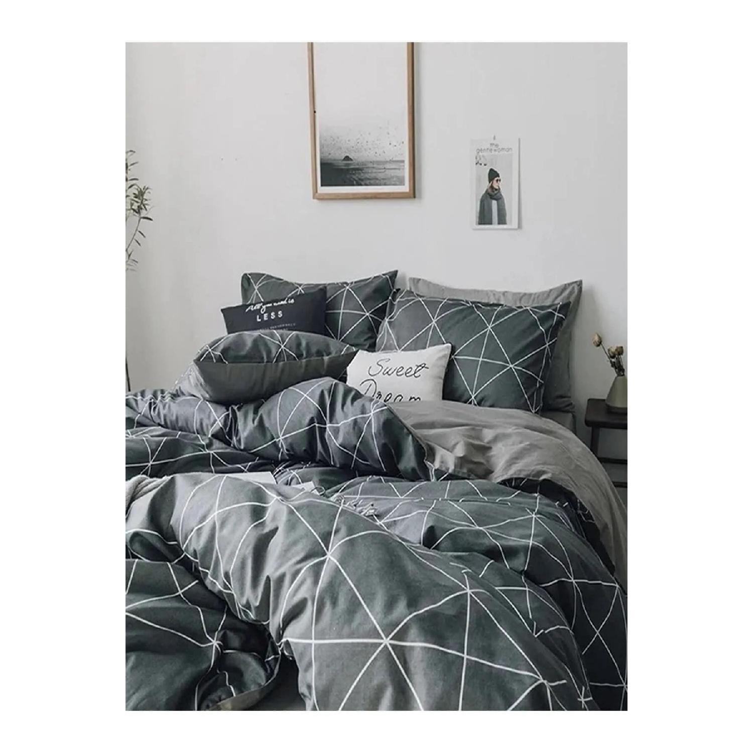 

Двойной двухсторонний комплект пододеяльников grullo