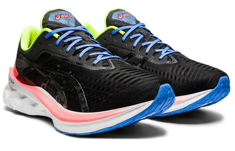 Asics Novablast 'Black'