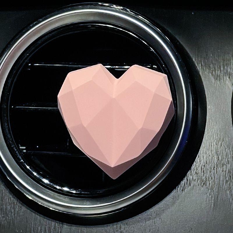 

2025 New Car Air Vent Aromatherapy Geometric Heart-Shaped Car Ornament Interior Fragrance Decoration Diffuser Stone Car Accessory Shallow powder Floral tone
