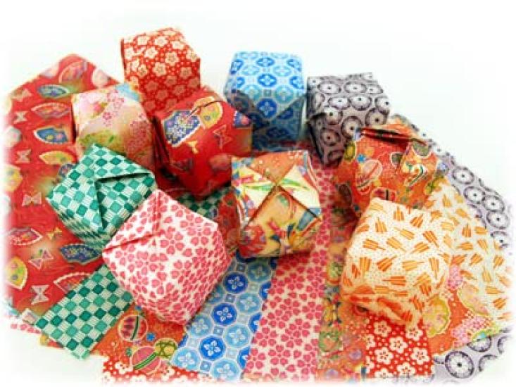 Papír Toyo Washi Chiyogami Hodnotný čtverec 10 vzorů 300 listů 18034 7,5 cm