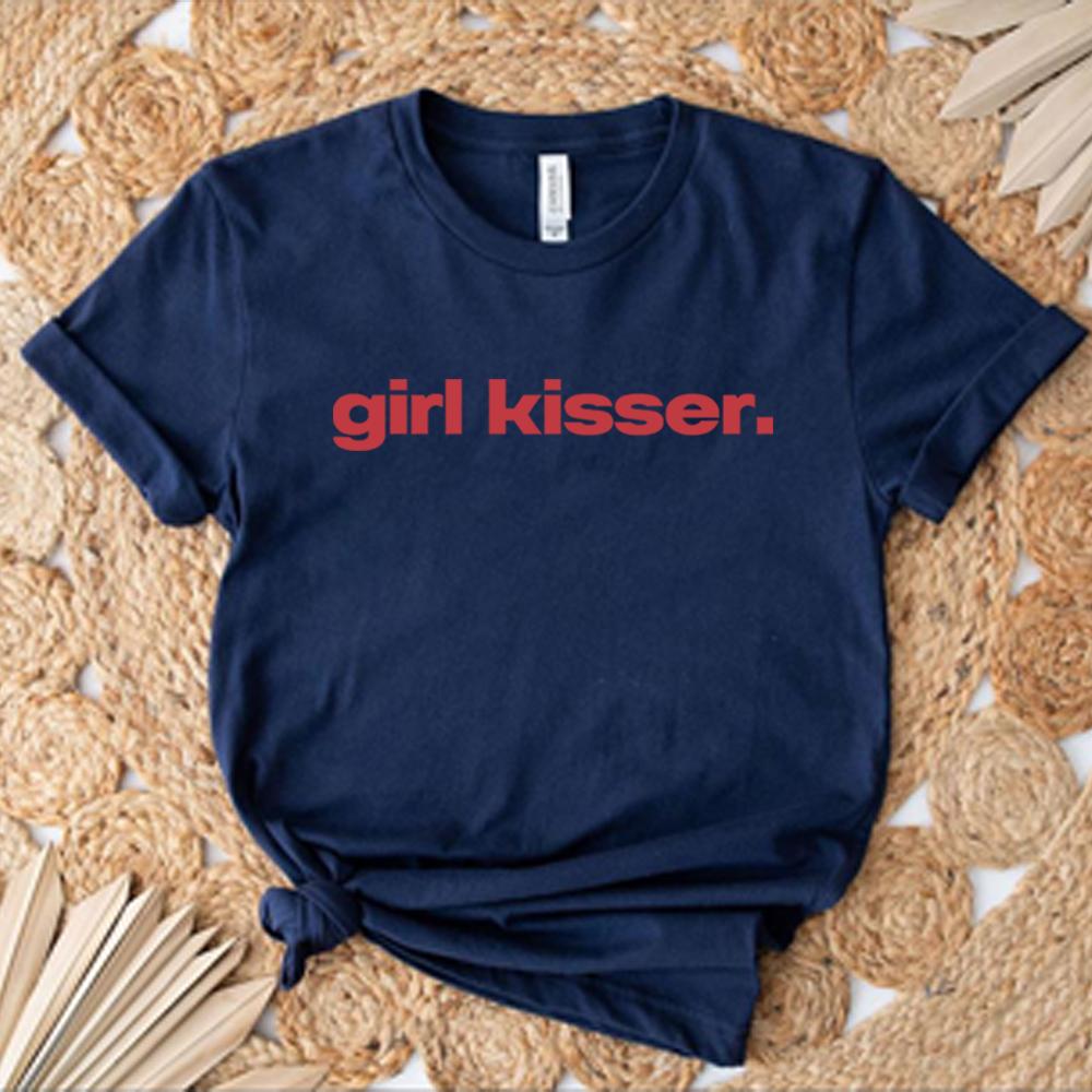 Lesbian Girl Kisser Pride LGBTQ WLW Pansexual Bisexual T-Shirt Y2k Shirt Streetwear Retro Short Sleeves Shirts Unisex Casual Tops