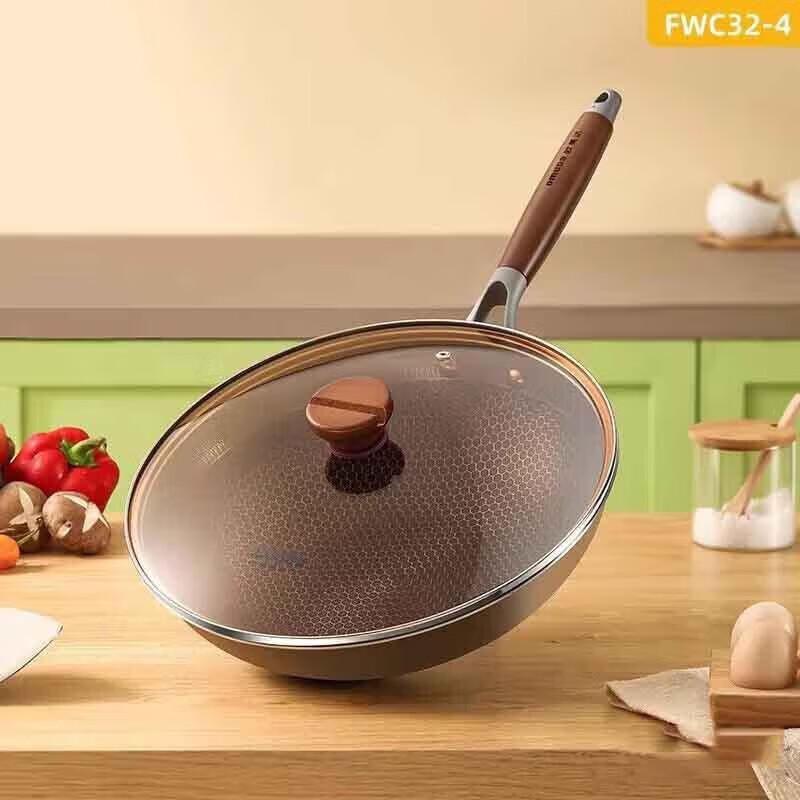 

Oumeida Traditional Cast Iron Wok with Lid