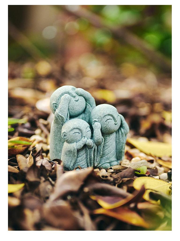 Kyoto Jizo Aquarium: Japanischer Mönch Bonsai-Ornament aus grünem Sandstein.