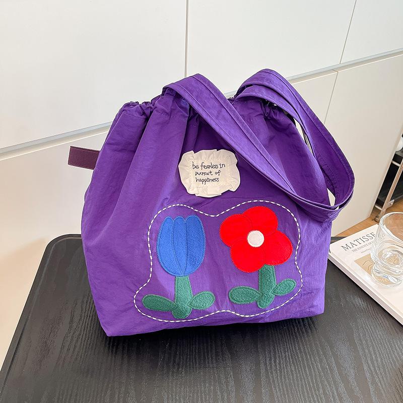 

Текстура в иностранном стиле, простой нишевый дизайн, большая вместимость, сумка-тоут, лето 2025, новая модная женская сумка через плечо фиолетовый