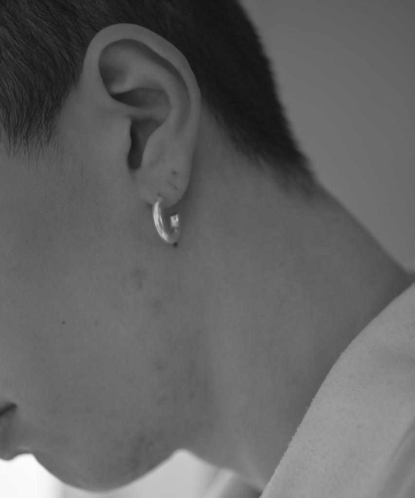 Novice Tokyo Minimal Hoop Pierce / Silver