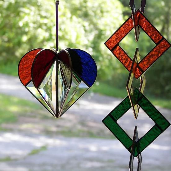 Colorful Heart Sun Catcher 3D Multi-Faceted Heart Hanging Ornament Stained Glass Rainbow Maker Window Decoration for Home Office Balcony Car