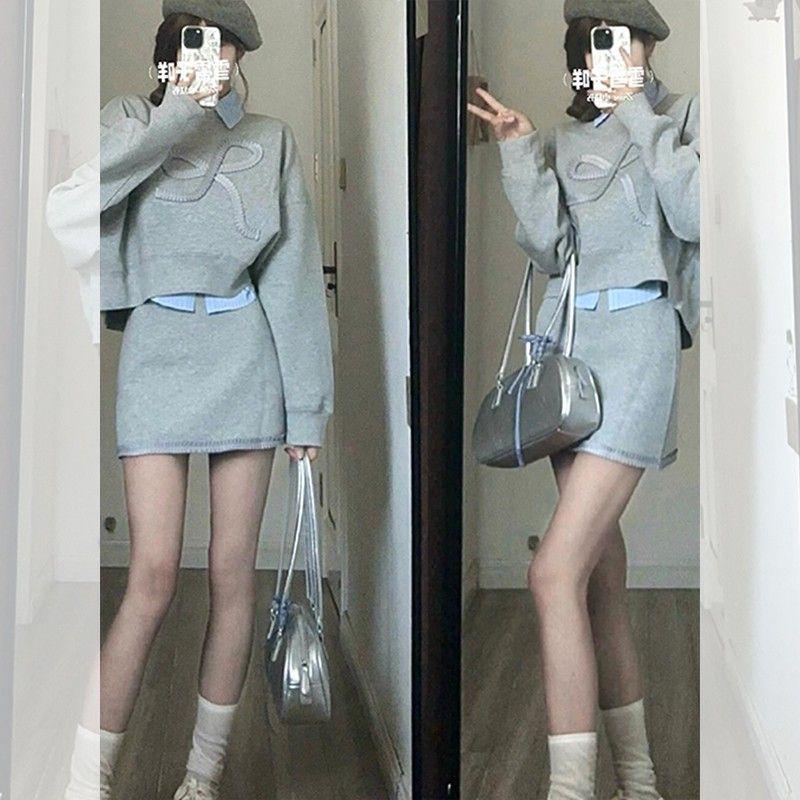 Autumn 2025 College-Style Women's Outfit: High-Sense Sweatshirt & Short Skirt Set