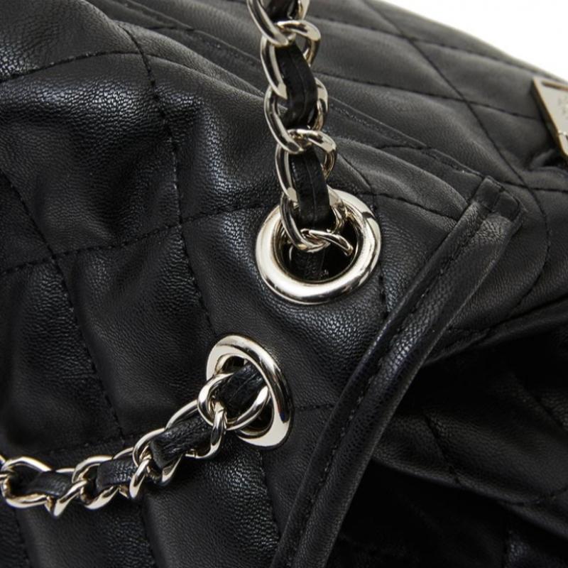 Heart Lap Chain Quilted Backpack As7ab260