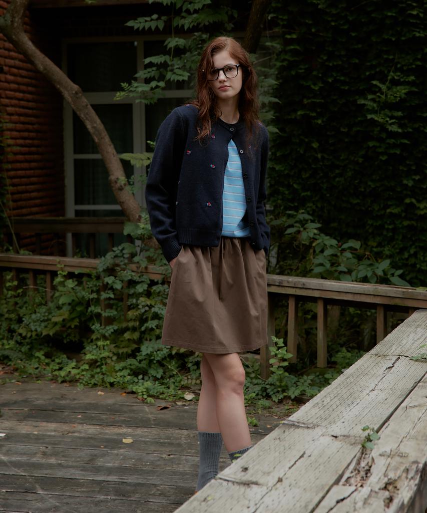 Seutyudioaenpaleukeu Contrast Waist Skirt With Inner Shorts_Brown