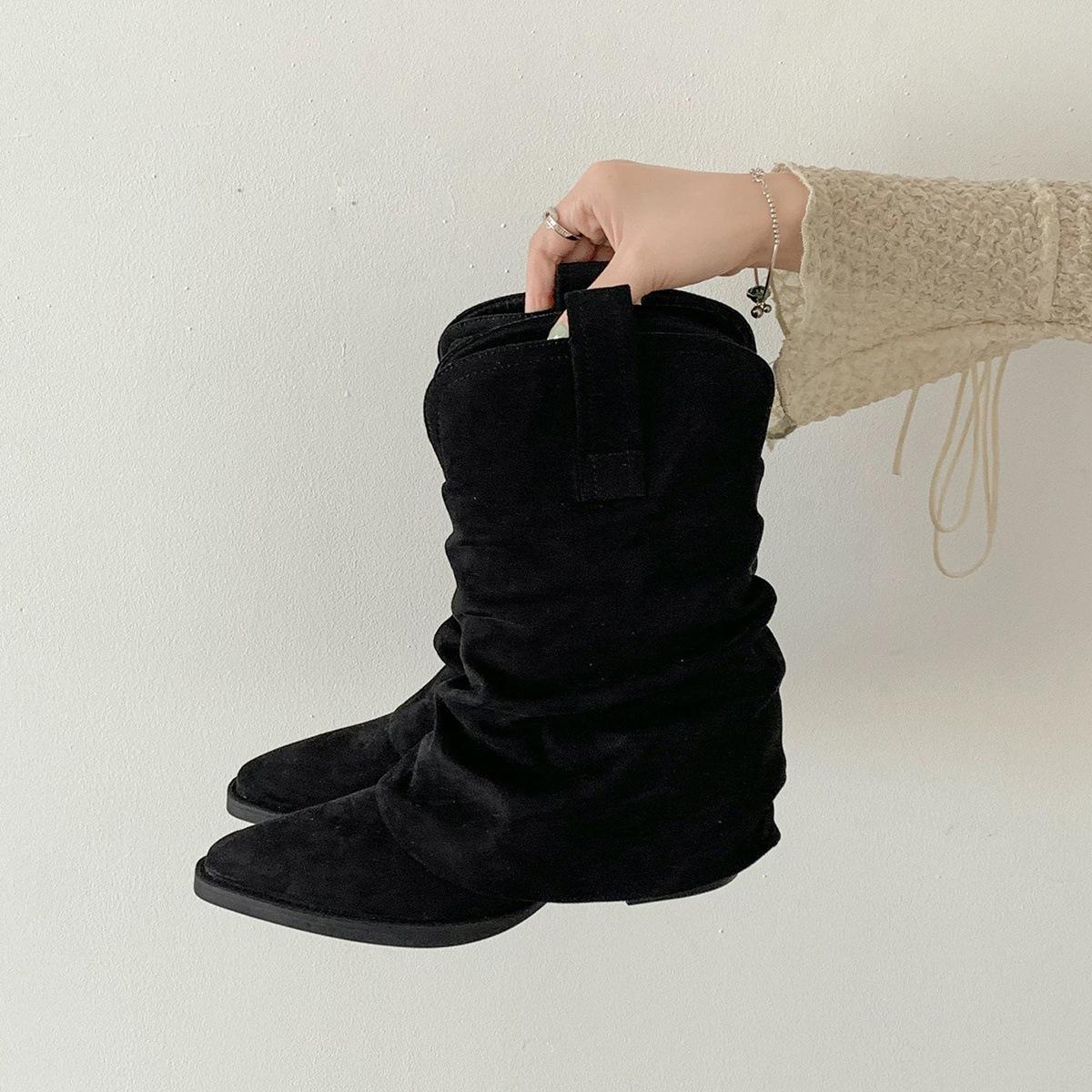 

Vintage pointed western cowboy boots women s 2025 autumn and winter new Maillard stack boots high-heeled short boots 42