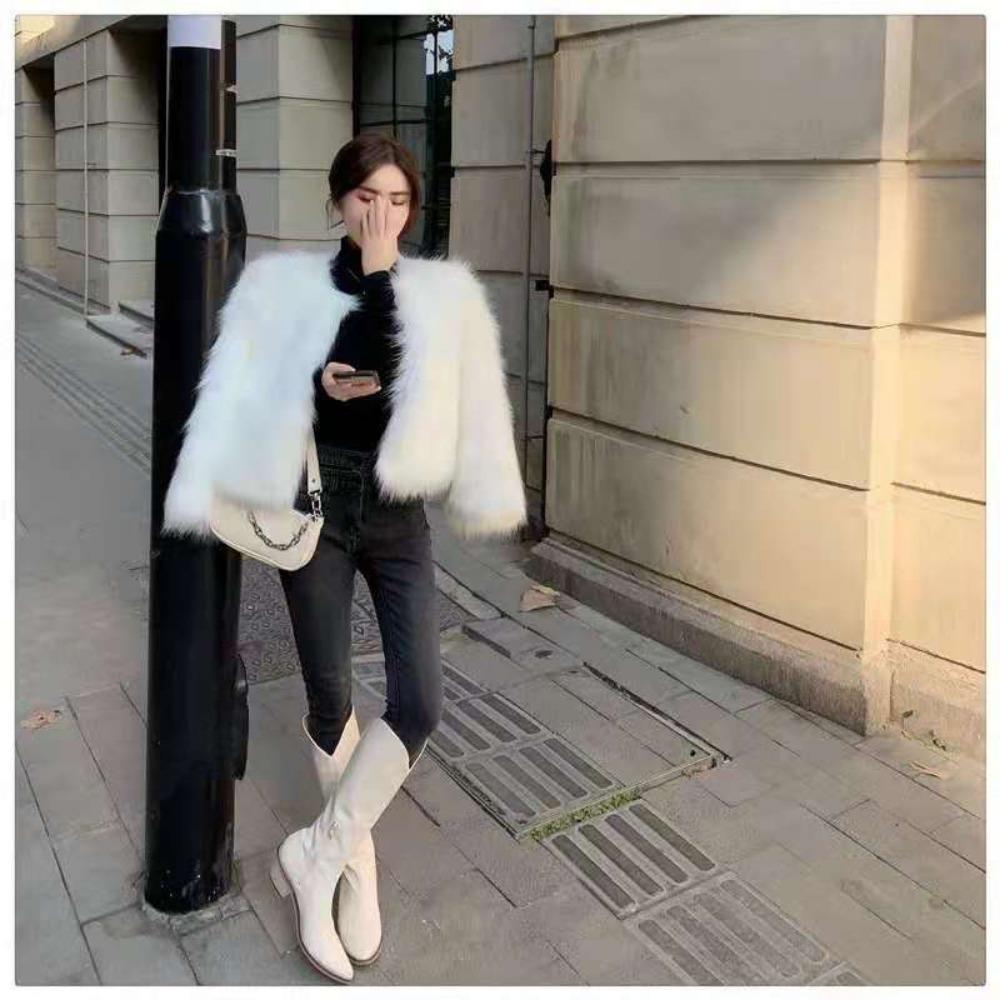 Herbst und Winter Neuer Weißer Pelzmantel Damen Kurz Imitation Fuchspelz Junger Wollmantel