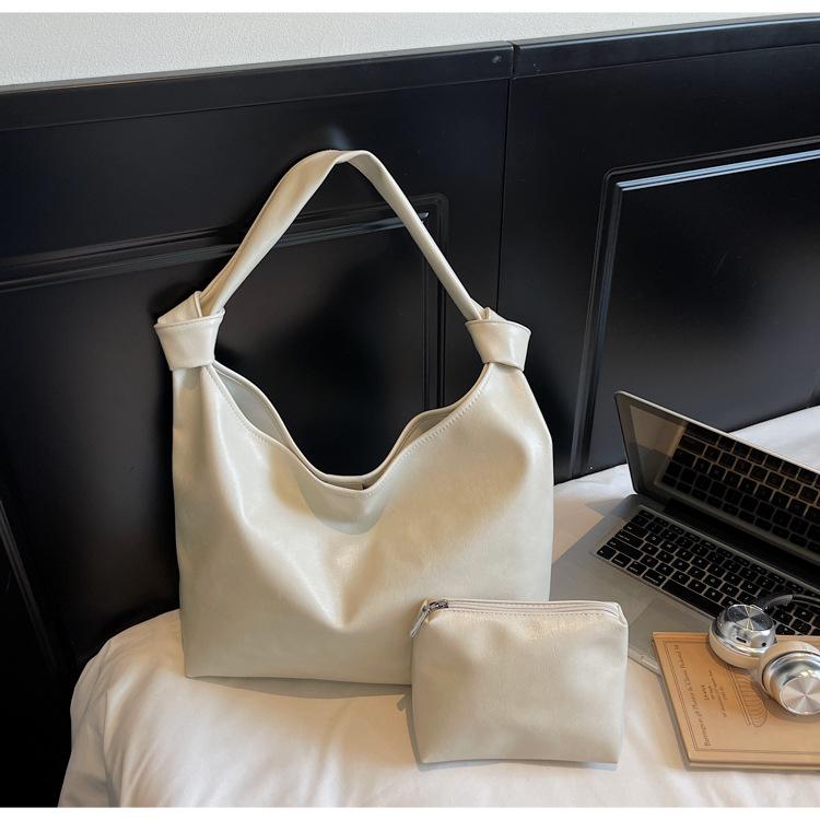 Tote bag women's lazy wind large-capacity tote bag women's 2025 new autumn and winter fashion commuter underarm shoulder bag