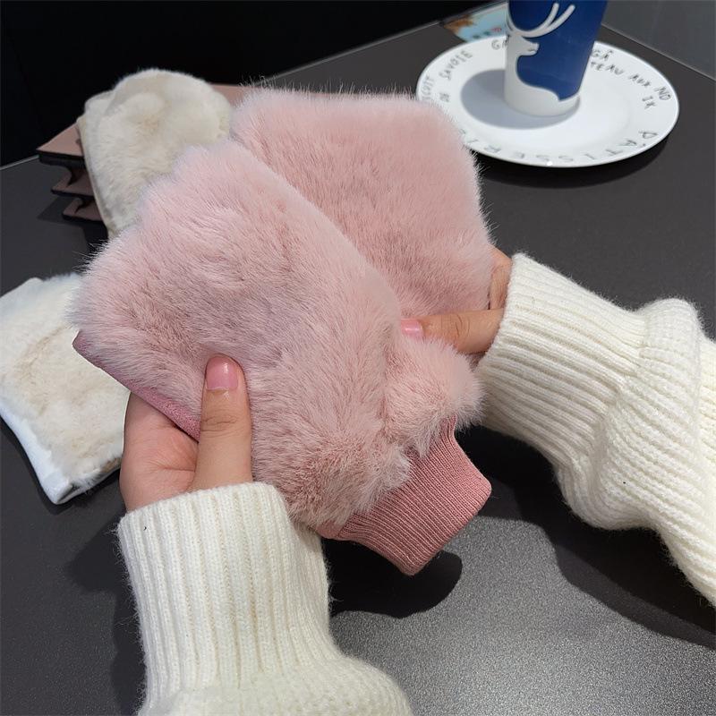 Leopard Print Plush Half-Finger Suede Gloves - Warm, Cute Winter Style for Students