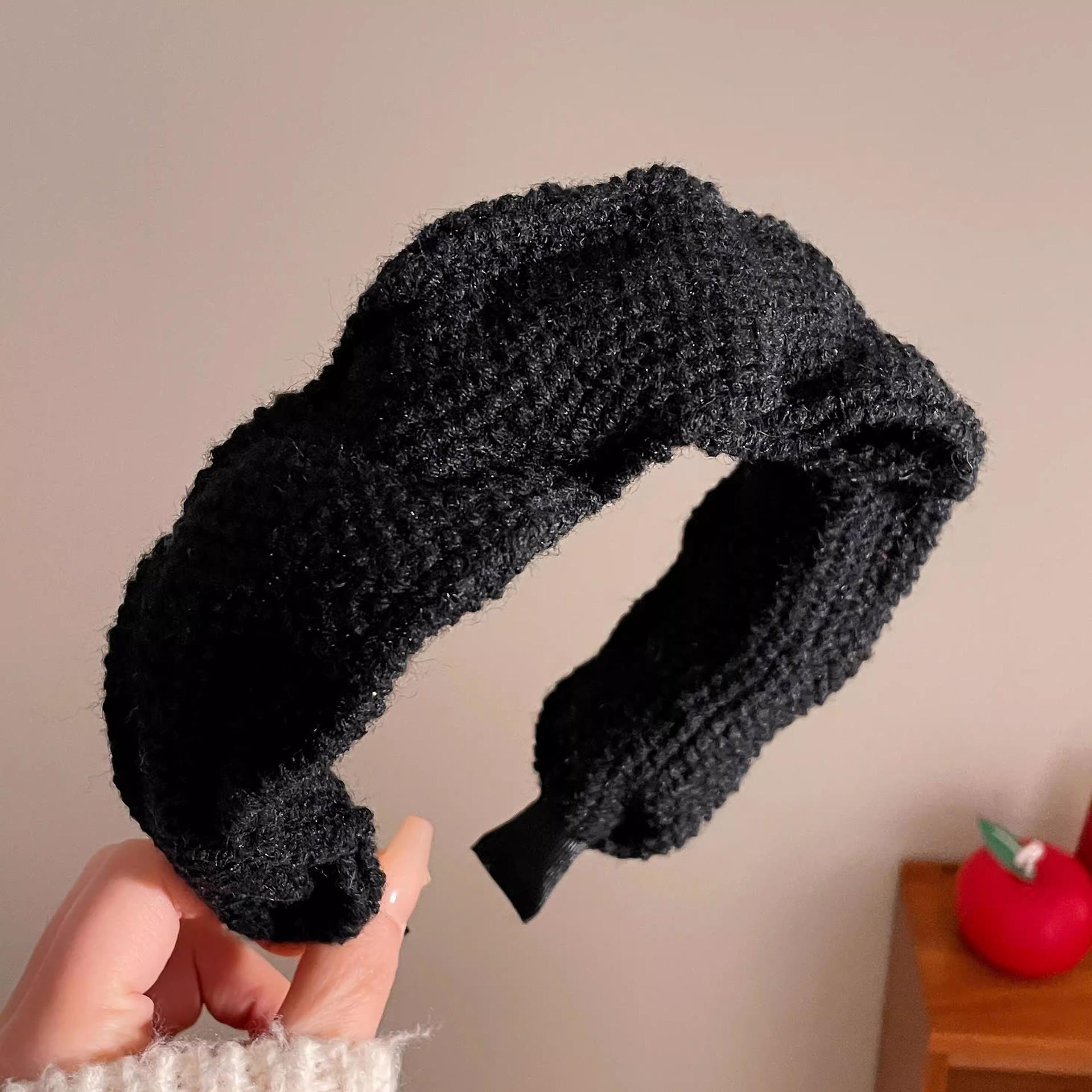 

2024 Красная вязаная плиссированная повязка на голову с высокой тульей из шерсти для женщин – Праздничная коллекция