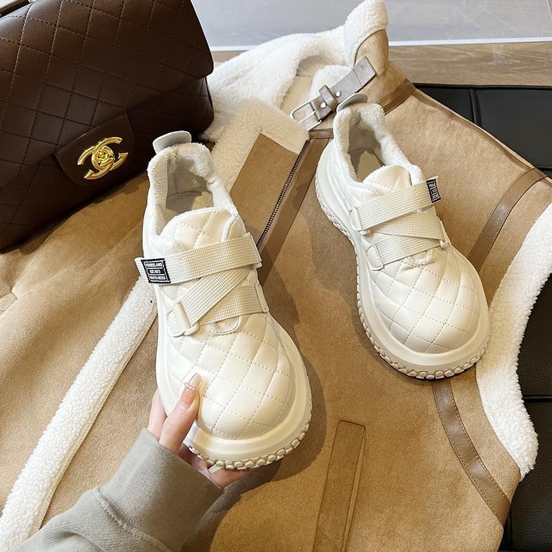 Winter fluffy shoes women's winter new fashion versatile velvet bean warm cotton shoes