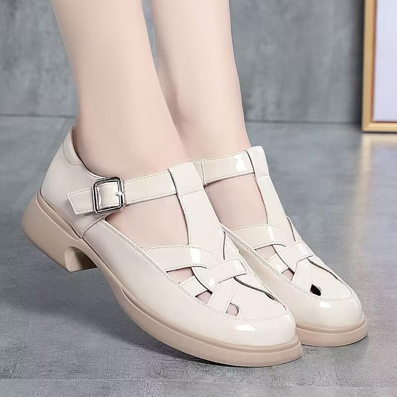 

Sandals for women summer wear new style women s shoes head thick heel hollow woven one line buckle leather shoes C1395 35 бежевий