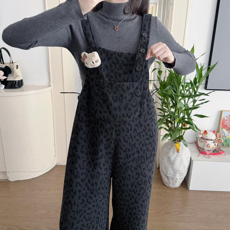 

Maternity Leopard Print Detachable Cat Plush Lined Overalls & Knit Top Set Large