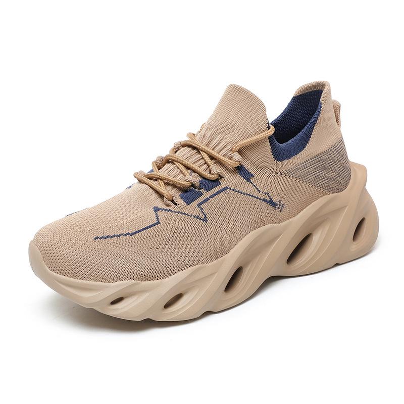 Autumn New Style and Lightweight Men's Running Shoes Large Size Flying Woven Breathable Mesh Blade Sports Casual Shoes