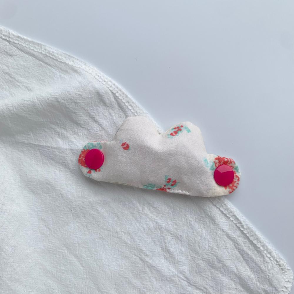 

INS Style Heart-shaped Fabric Data Cable Storage Simple Buckle Charging Cable Wrapping Bundled Cable Clamp Cute Storage Supplies