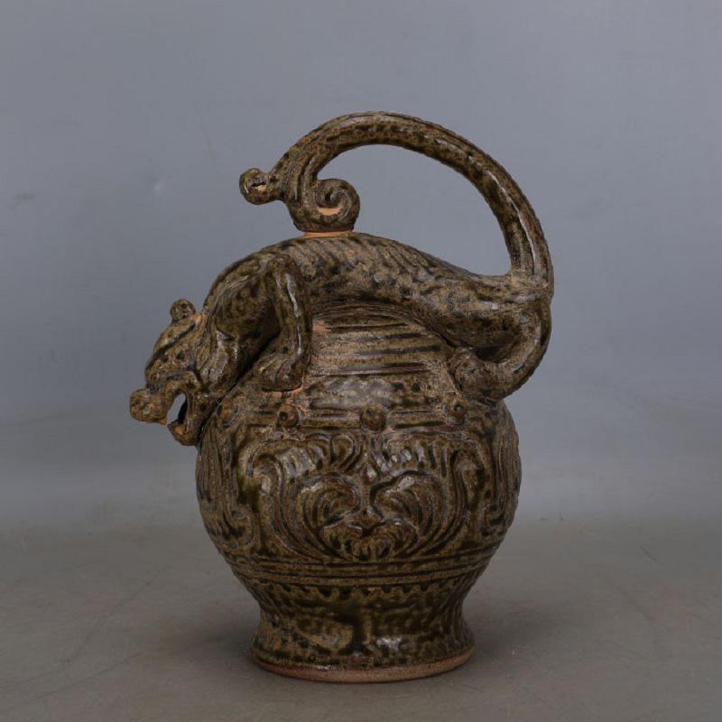 Реплика целадонового чайника с драконом в стиле династии Сун