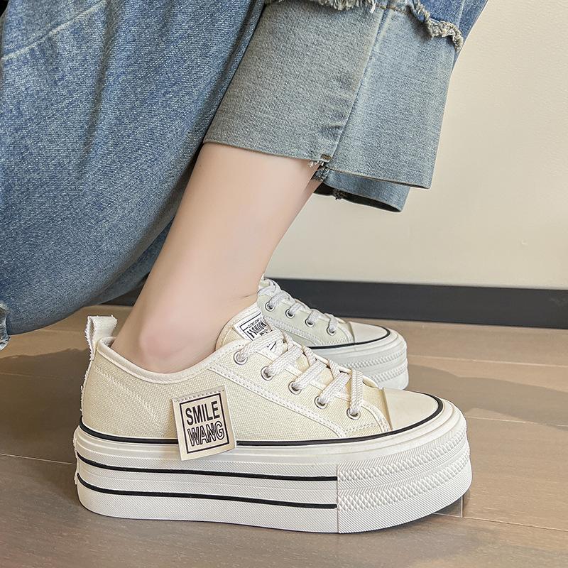 Versatile Platform Canvas Shoes 2025 Summer New Korean Version Small Man Height Increase Strap Low Top Board Explosion White Shoes