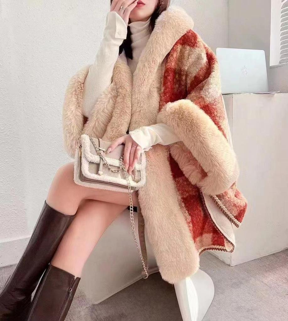 Women's Autumn/Winter Hooded Cape with Chinese Frog Button and Rabbit Fur Shawl, Plus Velvet Woolen Coat.