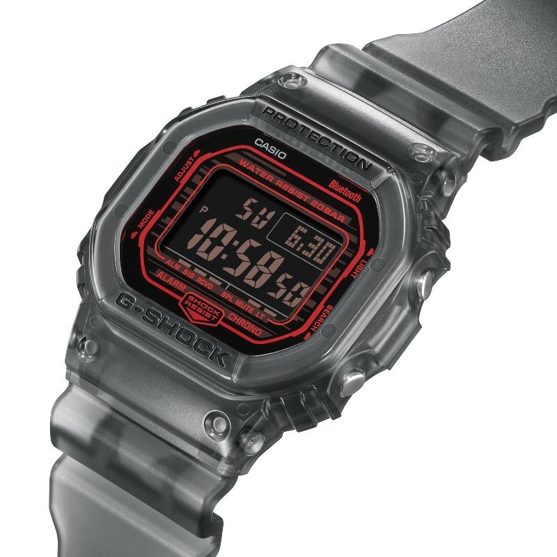 Casio G-SHOCK Men's Resin 200M Water Resistant Shock Resistant Quartz Watch DW-B5600G-1