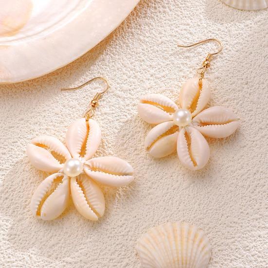 Natural Seashell Flower Jewelry Set Handmade Shell Necklace Earrings with Faux Pearl Accents Beach Vacation Casual Gift for Coastal Lovers