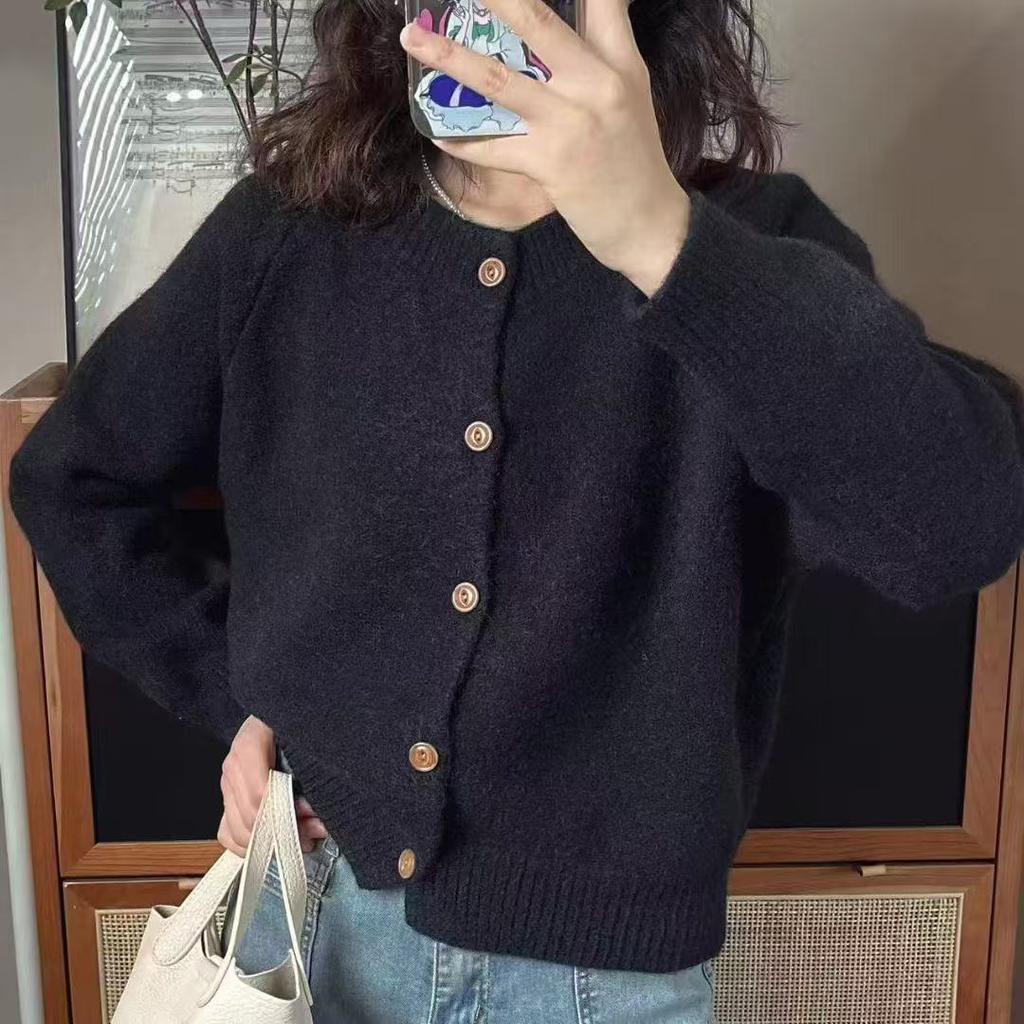 Autumn new crew neck knitted cardigan top women's loose casual and thin soft waxy sweater jacket