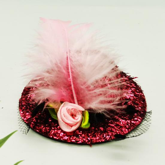 Sombrero para mascota, delicado dobladillo, decoración de plumas, cinturón de sujeción, divertidos accesorios para pollos, sombrero para aves de corral