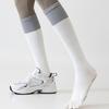 Femtå Yoga Socks Dam Andningsbara Bomulls Knähöga Strumpor Halkfria Sportstrumpor med Grepp för Fitness Dans Pilates Träning