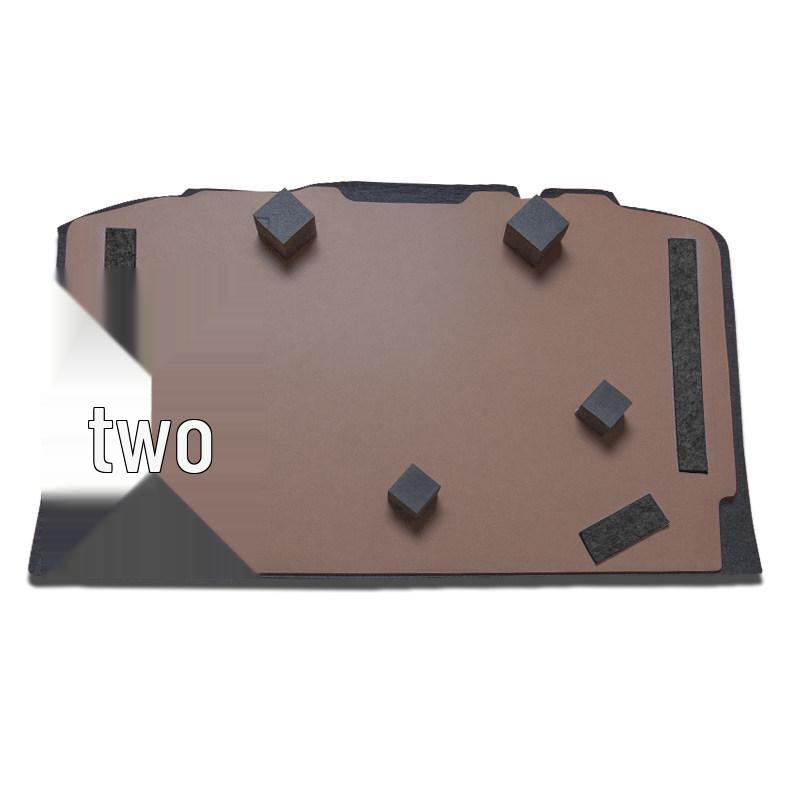 Nissan March & Bluebird Spare Tire Cover: Tailgate Carpet and Luggage Compartment Mat