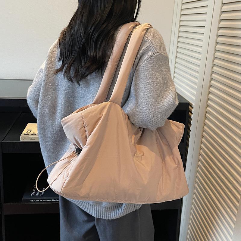 New Underarm Bag Women's 2025 Autumn and Winter Handbag Large Capacity Shoulder Bag Versatile Cotton Clothing Tote Women's Bag