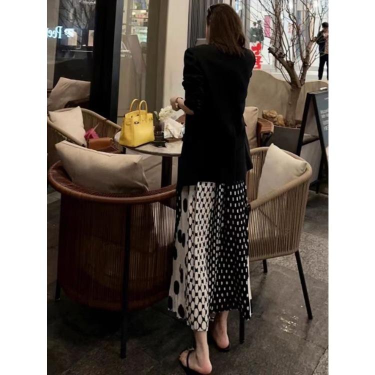 Fusta de vară cu buline plisate în stil francez pentru femei