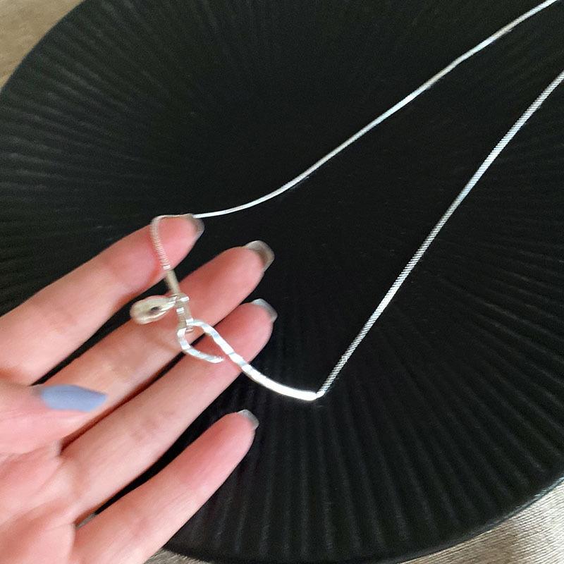 S925 Sterling Silver Pearl Clavicle Chain Necklace: Japanese-Korean Cold Aesthetic, Versatile Design for Women