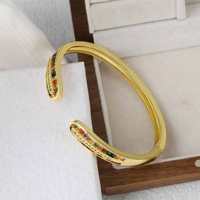 New High-end Retro Open Simple Bracelet with Colored Manuscript Stone Bracelet