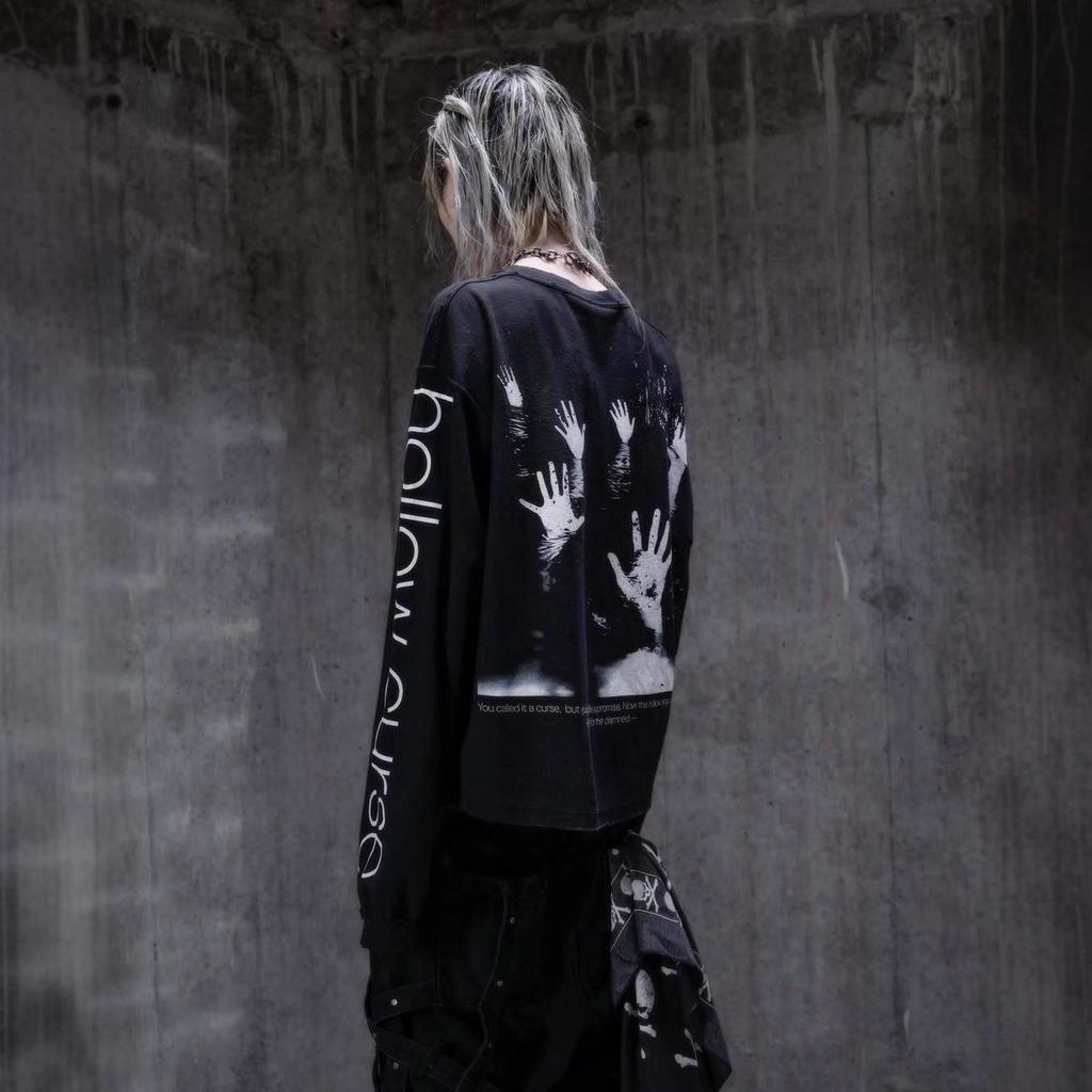 Millennial Retro Dark Character Print Loose Long Sleeve T-Shirt