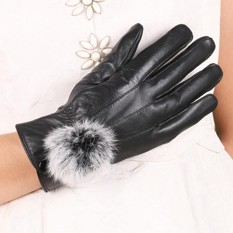 New spring and autumn women's sheepskin gloves rabbit fur ball leather velvet warm cold labor protection sheepskin gloves winter
