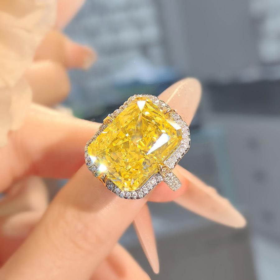 Seiko Übertriebene Farbe Schatz Roter Korund Anhänger Halskette Mode Leichter Luxus Ohrstecker Taubenblut Rot Hochkohlenstoff Diamant Ring Set Damen