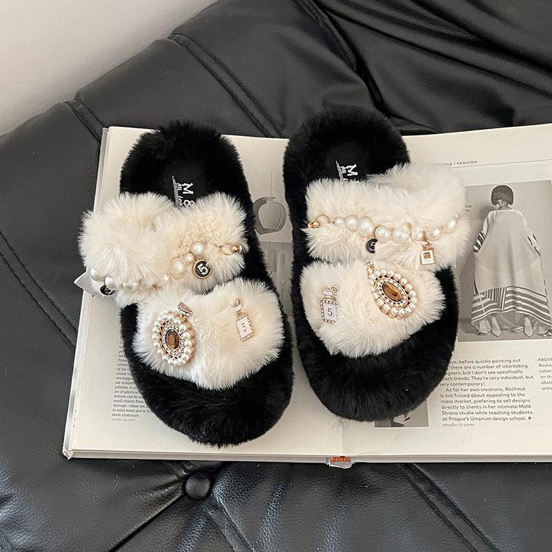 Xiaoxiangfeng outer wear girls fluffy slippers autumn and winter design sense pearl warm piled thickened one-word cotton slippers