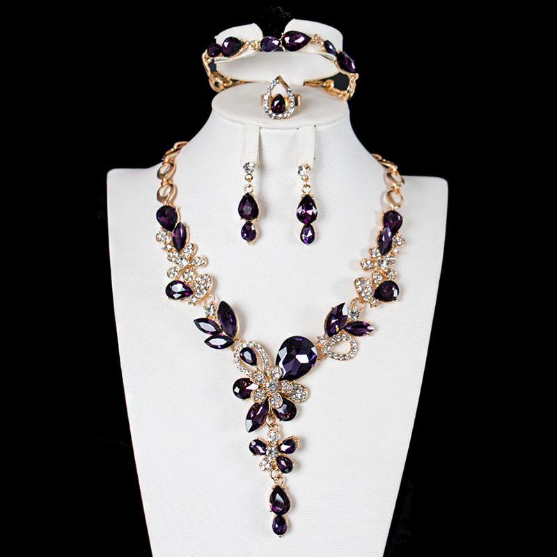 

Набор европейских и американских ожерелий из хрустальных драгоценных камней: Изысканный свадебный комплект из четырех предметов для ключиц для женщин фиолетовый