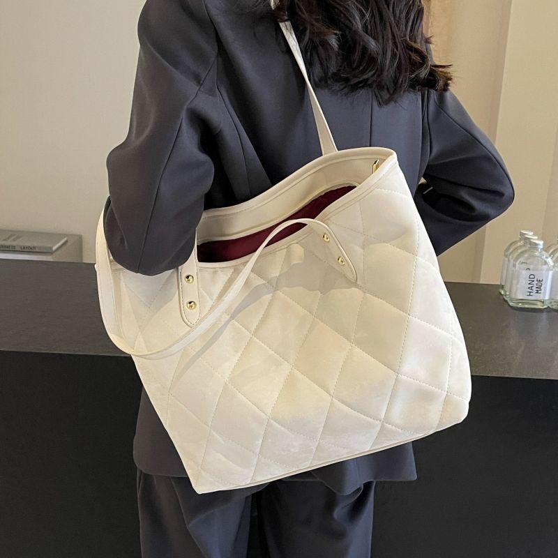 Summer Large Capacity Commuting Bag Women's New Fashionable and Versatile Single Shoulder Tote Bag