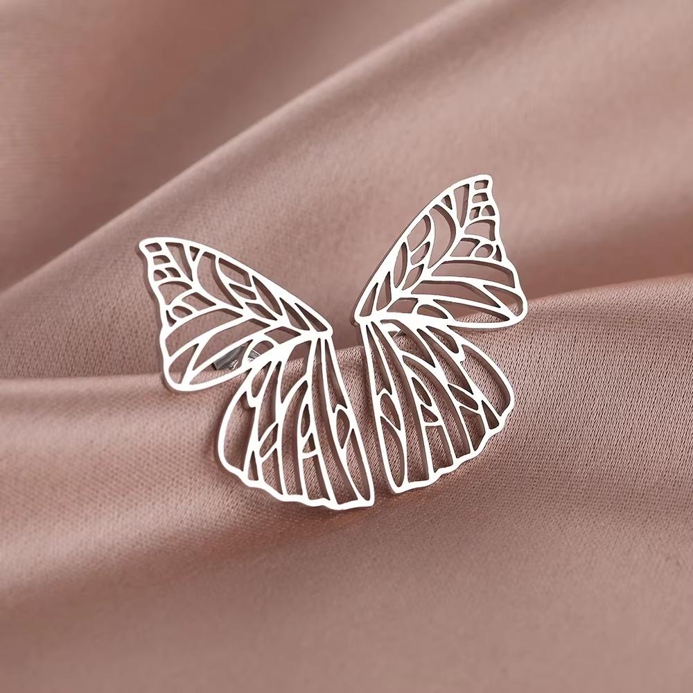 Hallowout Butterfly Earrings Stud Left Right SIde Gold Insect Girs Fashion Post Earrings Lovely Women Fashion Jewelry