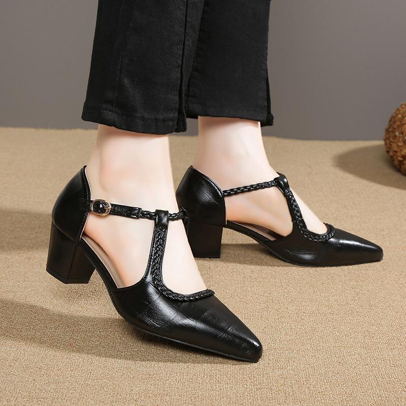 Fashion 2025 Fashion Hollow Women's High Heels Pointed Toe Weave Buckle Strap Chunky Heel Pumps Plus Size Dress & Career Retro Mary Jane